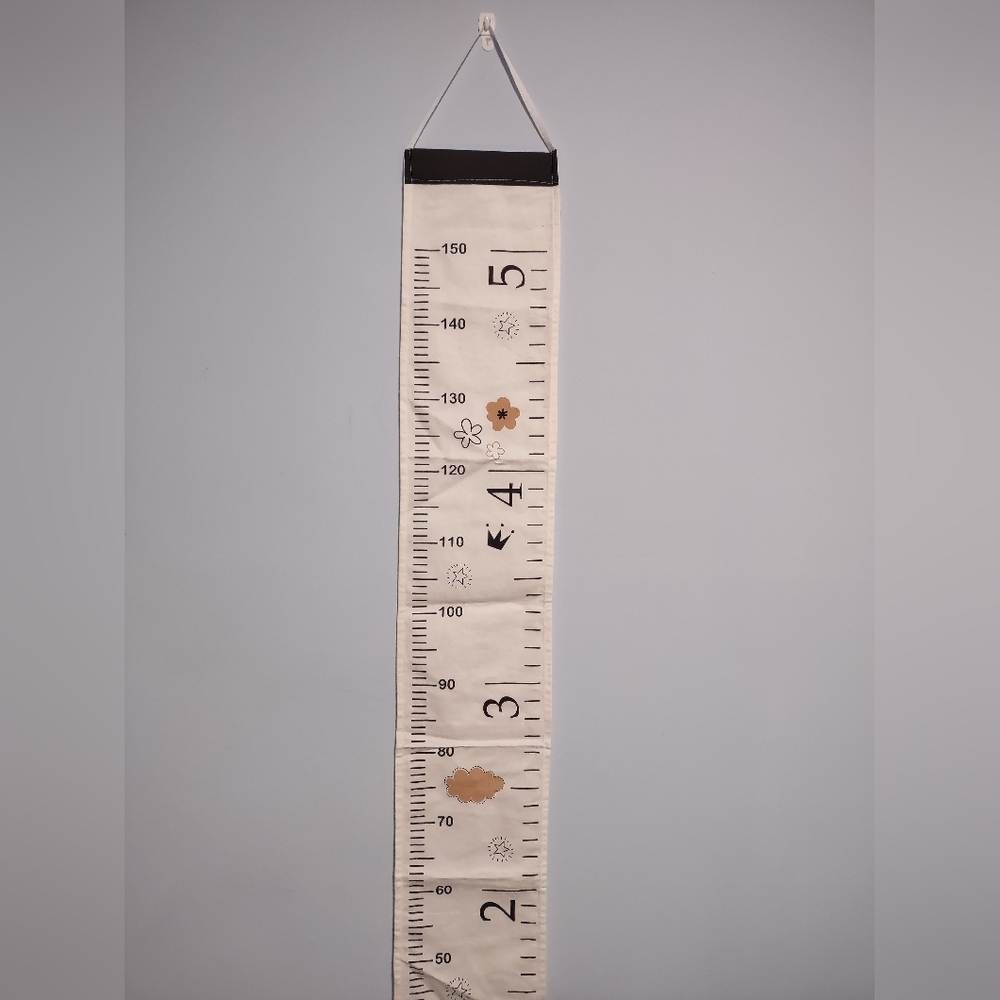 White and Black Growth Chart Floral Design Unicorn Hearts Stars 5' ft Unmarked